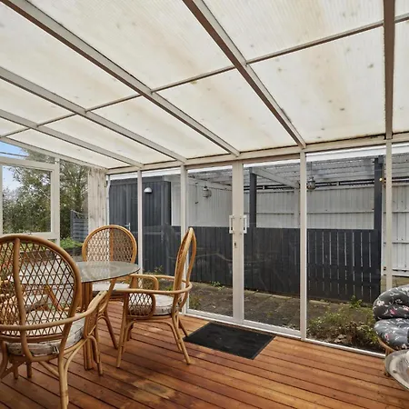 2 Bedroom Amazing In Holiday home *